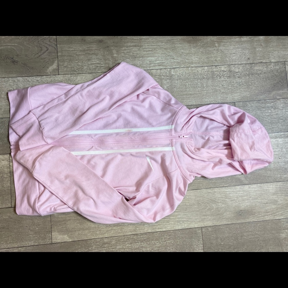 nike kids pink thin hoodie.